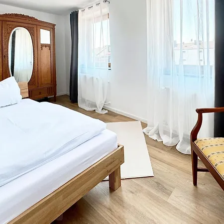 Fuer 4 Pers Mit Tiefgaragenstellplatz - Gerne Auch Langfristig Zb 6 Bis 36 Monate Zu Vermieten Apartamento Aquisgrano