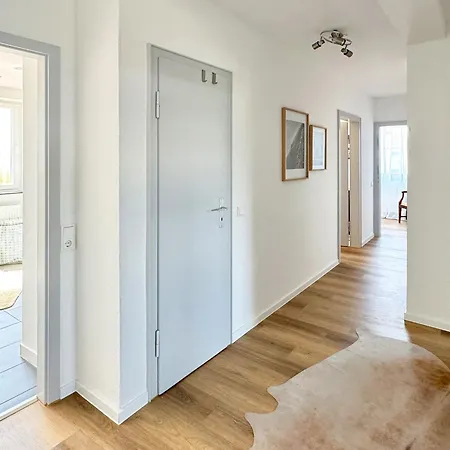 Wohnen Auf Zeit Mit Separatem Tiefgaragenstellplatz * Aachen