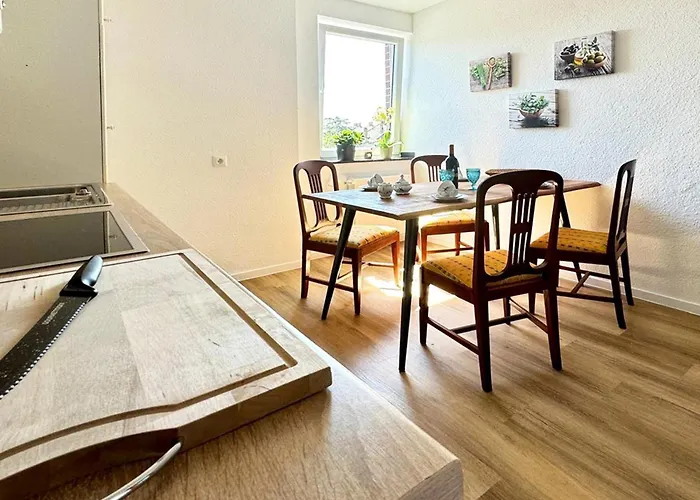 Apartment Wohnen Auf Zeit Mit Separatem Tiefgaragenstellplatz *