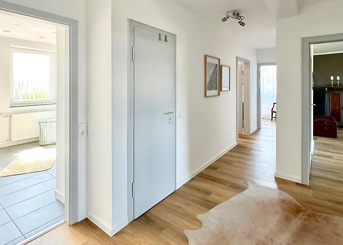 Wohnen Auf Zeit Mit Separatem Tiefgaragenstellplatz * Aachen